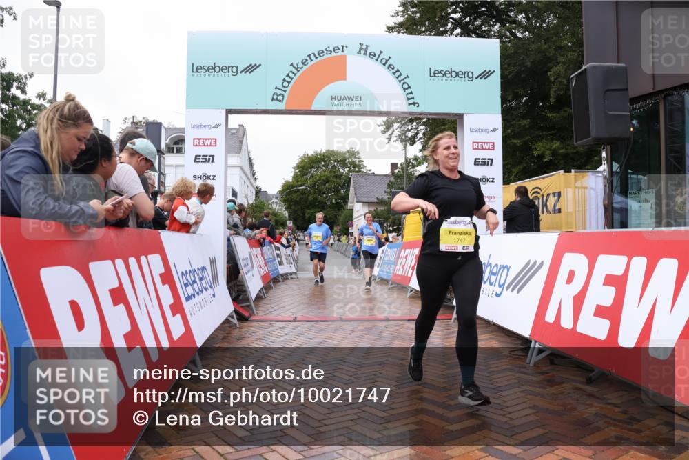 30.08.2026 - Blankeneser Heldenlauf Lena Gebhardt http://msf.ph/oto/10021747 30.08.2026 09:51:51 Ziel 1020, 1193, 1747 meine-sportfotos.de