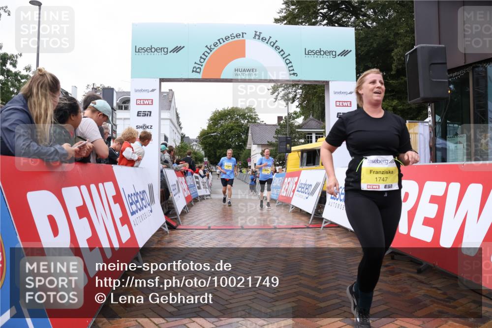 30.08.2026 - Blankeneser Heldenlauf Lena Gebhardt http://msf.ph/oto/10021749 30.08.2026 09:51:51 Ziel 1020, 1193, 1747 meine-sportfotos.de
