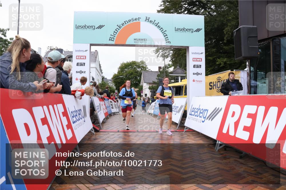 30.08.2026 - Blankeneser Heldenlauf Lena Gebhardt http://msf.ph/oto/10021773 30.08.2026 09:52:06 Ziel 1156, 1344, 1621, 1737 meine-sportfotos.de
