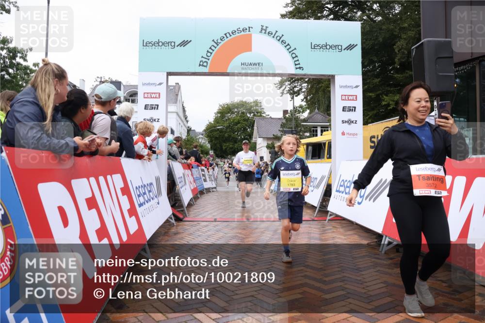 30.08.2026 - Blankeneser Heldenlauf Lena Gebhardt http://msf.ph/oto/10021809 30.08.2026 09:52:18 Ziel 1496, 1504, 1580, 1638, 1688, 1733, 1783, 3572 meine-sportfotos.de