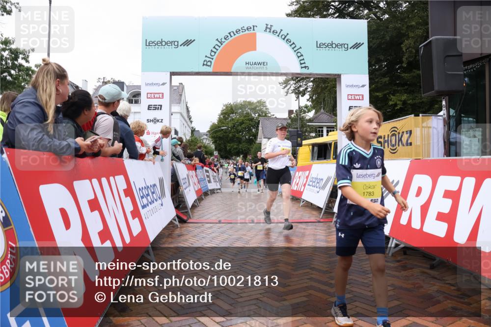 30.08.2026 - Blankeneser Heldenlauf Lena Gebhardt http://msf.ph/oto/10021813 30.08.2026 09:52:19 Ziel 1050, 1059, 1496, 1504, 1580, 1638, 1688, 1733, 1783, 3572 meine-sportfotos.de