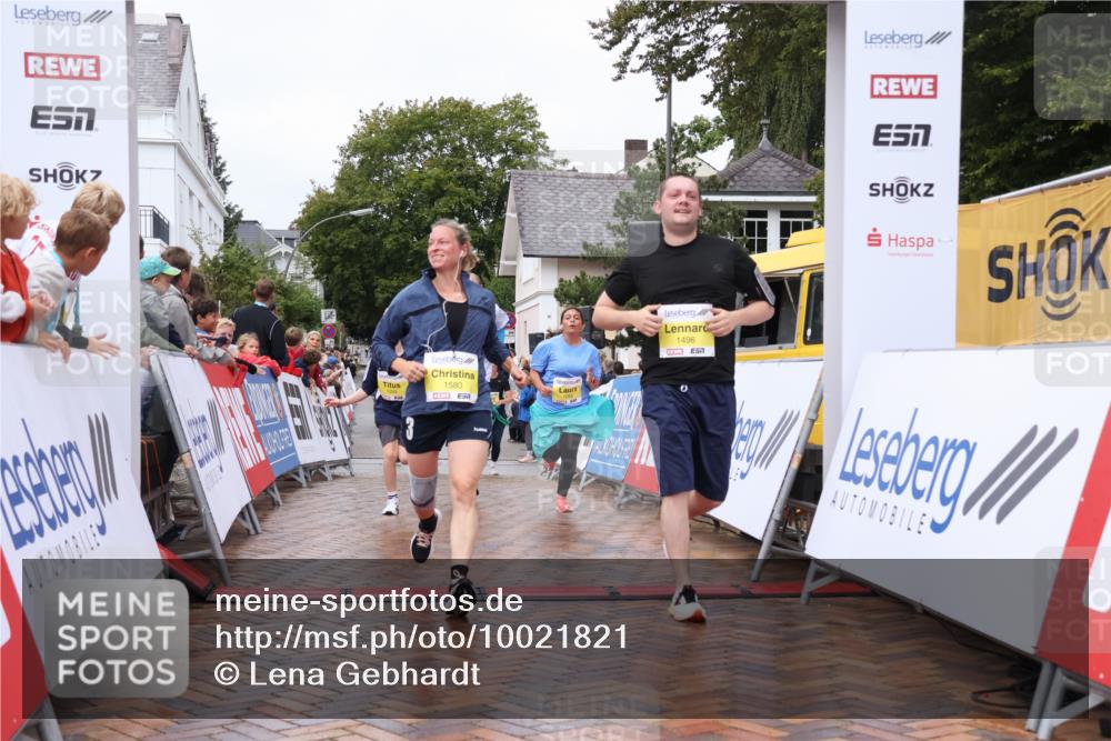 30.08.2026 - Blankeneser Heldenlauf Lena Gebhardt http://msf.ph/oto/10021821 30.08.2026 09:52:22 Ziel 1049, 1050, 1059, 1496, 1502, 1580, 1688, 1783, 3572 meine-sportfotos.de
