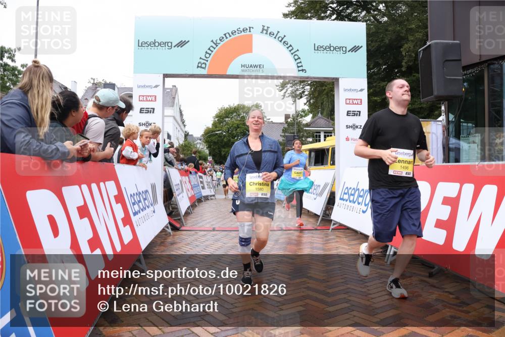 30.08.2026 - Blankeneser Heldenlauf Lena Gebhardt http://msf.ph/oto/10021826 30.08.2026 09:52:24 Ziel 1049, 1050, 1059, 1348, 1496, 1502, 1514, 1580, 1688, 1783, 3572 meine-sportfotos.de