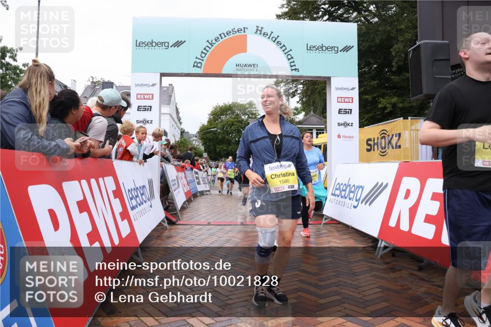 30.08.2026 - Blankeneser Heldenlauf Lena Gebhardt http://msf.ph/oto/10021828 30.08.2026 09:52:24 Ziel 1049, 1050, 1059, 1348, 1496, 1502, 1514, 1580, 1688, 1783, 3572 meine-sportfotos.de