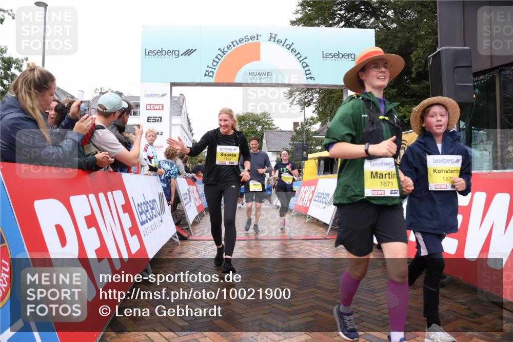 30.08.2026 - Blankeneser Heldenlauf Lena Gebhardt http://msf.ph/oto/10021900 30.08.2026 09:52:47 Ziel 1194, 1333, 1573, 1670, 1671, 1742, 1753, 1803 meine-sportfotos.de