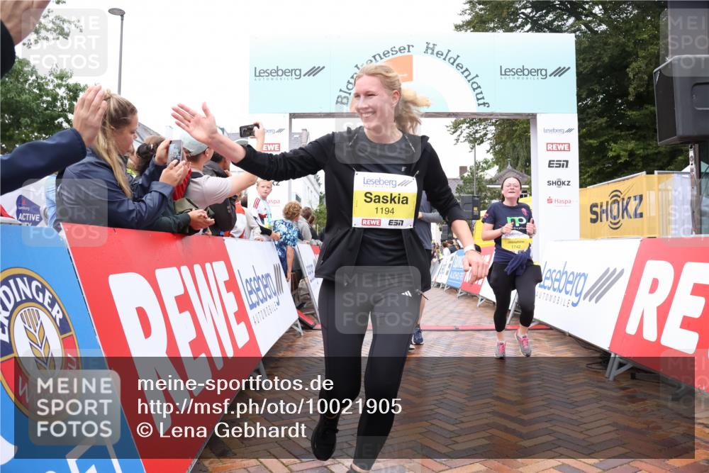 30.08.2026 - Blankeneser Heldenlauf Lena Gebhardt http://msf.ph/oto/10021905 30.08.2026 09:52:48 Ziel 1194, 1310, 1311, 1333, 1573, 1670, 1671, 1742, 1753, 1803 meine-sportfotos.de