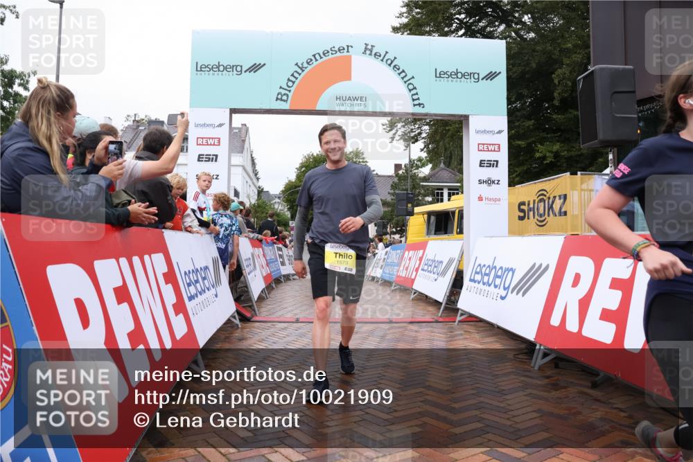 30.08.2026 - Blankeneser Heldenlauf Lena Gebhardt http://msf.ph/oto/10021909 30.08.2026 09:52:49 Ziel 1194, 1310, 1311, 1333, 1573, 1670, 1671, 1742, 1753, 1803 meine-sportfotos.de