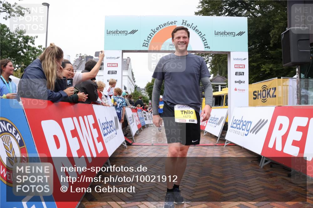 30.08.2026 - Blankeneser Heldenlauf Lena Gebhardt http://msf.ph/oto/10021912 30.08.2026 09:52:50 Ziel 1183, 1194, 1310, 1311, 1333, 1573, 1670, 1671, 1742, 1753, 1803 meine-sportfotos.de