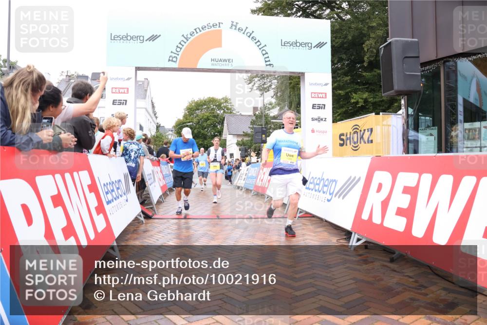 30.08.2026 - Blankeneser Heldenlauf Lena Gebhardt http://msf.ph/oto/10021916 30.08.2026 09:52:52 Ziel 1183, 1194, 1310, 1311, 1333, 1573, 1670, 1671, 1742 meine-sportfotos.de