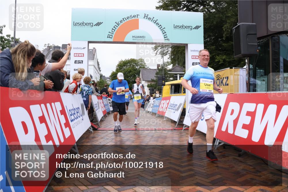 30.08.2026 - Blankeneser Heldenlauf Lena Gebhardt http://msf.ph/oto/10021918 30.08.2026 09:52:53 Ziel 1183, 1194, 1310, 1311, 1333, 1573, 1670, 1671, 1742 meine-sportfotos.de