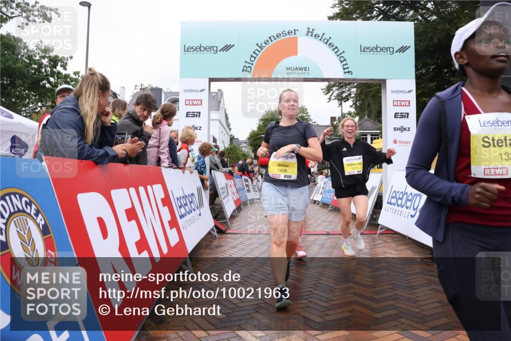 30.08.2026 - Blankeneser Heldenlauf Lena Gebhardt http://msf.ph/oto/10021963 30.08.2026 09:53:10 Ziel 1079, 1115, 1133, 1167, 1189, 1215, 1324, 1698 meine-sportfotos.de