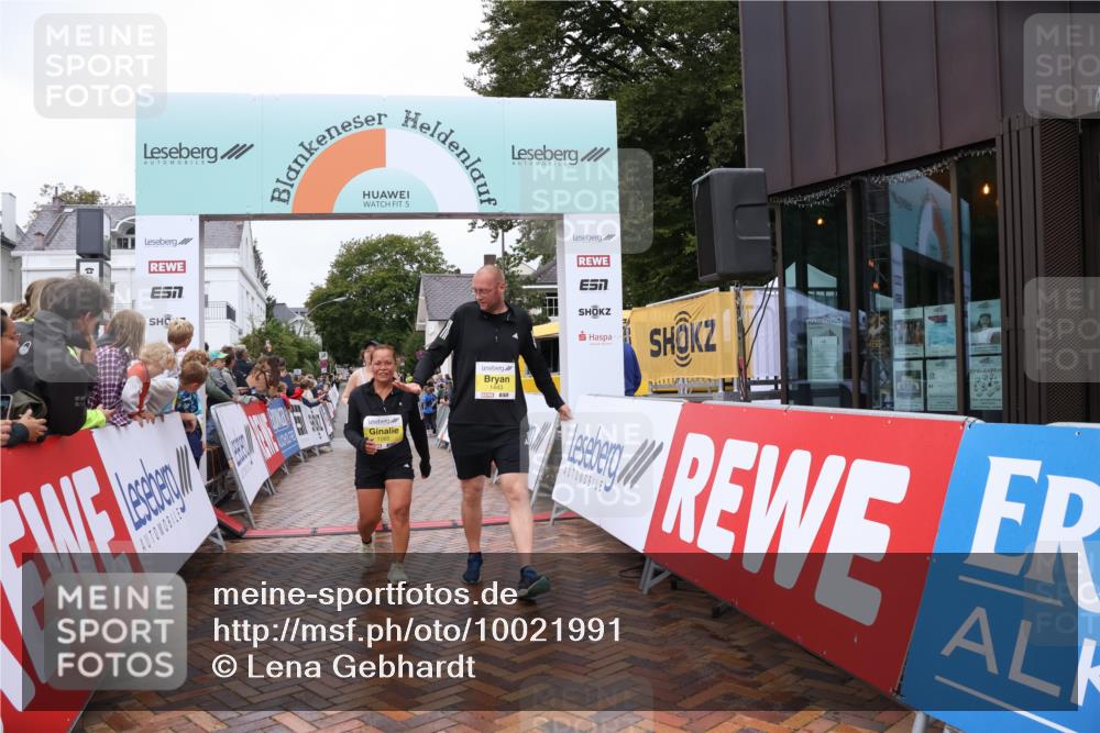 30.08.2026 - Blankeneser Heldenlauf Lena Gebhardt http://msf.ph/oto/10021991 30.08.2026 09:53:22 Ziel 1065, 1443, 1748, 1749 meine-sportfotos.de