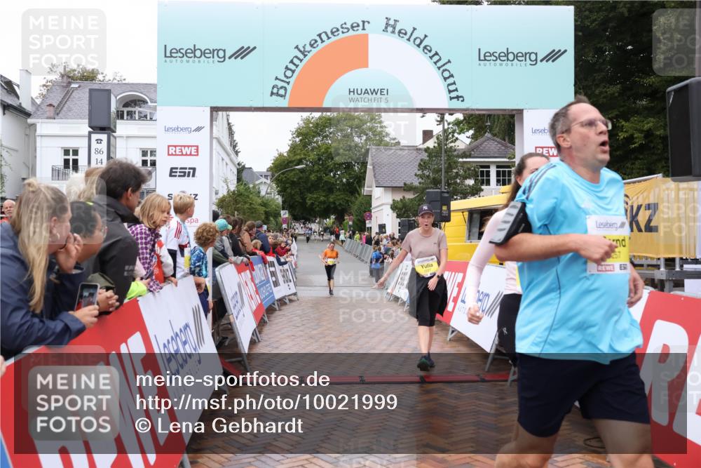 30.08.2026 - Blankeneser Heldenlauf Lena Gebhardt http://msf.ph/oto/10021999 30.08.2026 09:53:29 Ziel 1227, 1257, 1552, 1749 meine-sportfotos.de