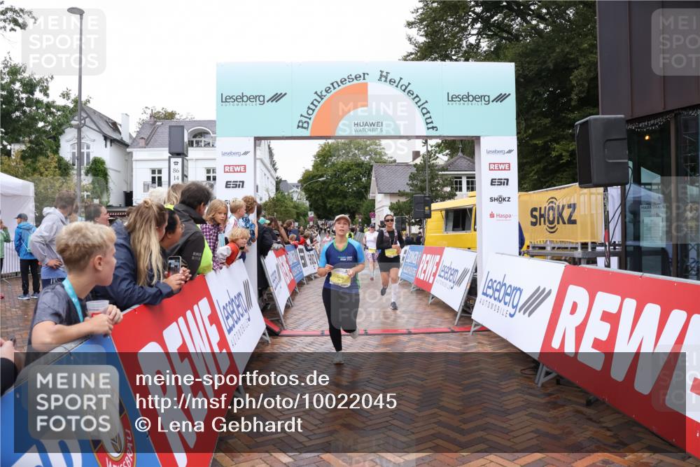 30.08.2026 - Blankeneser Heldenlauf Lena Gebhardt http://msf.ph/oto/10022045 30.08.2026 09:53:55 Ziel 1066, 1213, 1332, 1728, 1778 meine-sportfotos.de