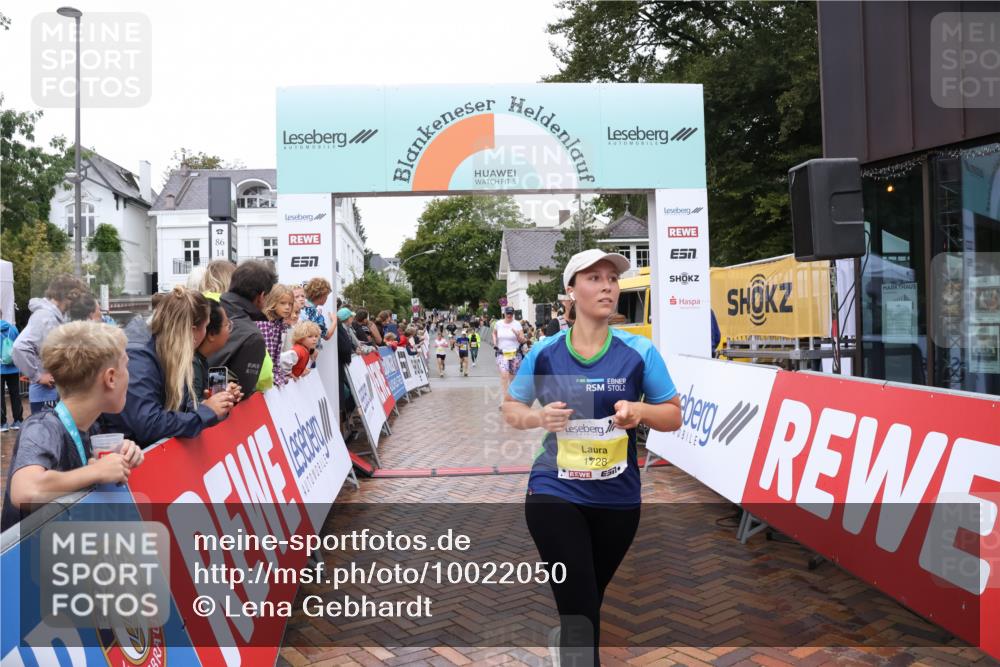 30.08.2026 - Blankeneser Heldenlauf Lena Gebhardt http://msf.ph/oto/10022050 30.08.2026 09:53:56 Ziel 1066, 1213, 1332, 1728, 1778 meine-sportfotos.de