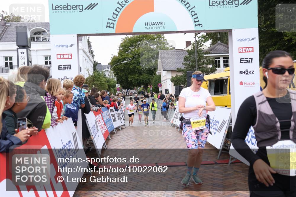 30.08.2026 - Blankeneser Heldenlauf Lena Gebhardt http://msf.ph/oto/10022062 30.08.2026 09:53:59 Ziel 1332, 1728, 1778 meine-sportfotos.de