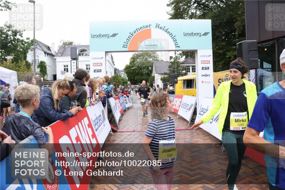 30.08.2026 - Blankeneser Heldenlauf Lena Gebhardt http://msf.ph/oto/10022085 30.08.2026 09:54:08 Ziel 1102, 1250, 1253, 1578, 1616, 1732 meine-sportfotos.de
