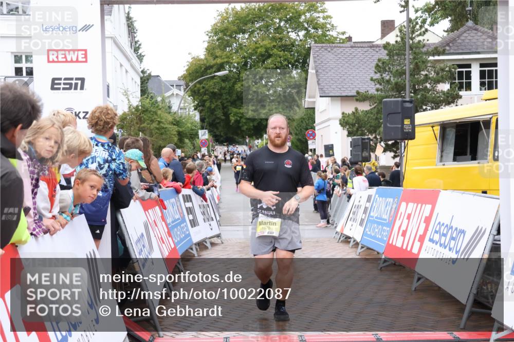 30.08.2026 - Blankeneser Heldenlauf Lena Gebhardt http://msf.ph/oto/10022087 30.08.2026 09:54:09 Ziel 1102, 1250, 1253, 1578, 1616, 1732 meine-sportfotos.de