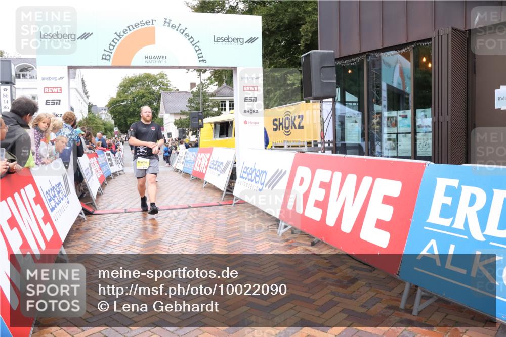 30.08.2026 - Blankeneser Heldenlauf Lena Gebhardt http://msf.ph/oto/10022090 30.08.2026 09:54:10 Ziel 1102, 1250, 1253, 1578, 1616, 1732 meine-sportfotos.de