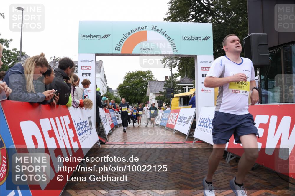 30.08.2026 - Blankeneser Heldenlauf Lena Gebhardt http://msf.ph/oto/10022125 30.08.2026 09:54:41 Ziel 1223, 1463, 1464, 1465, 1466, 1467, 1687 meine-sportfotos.de