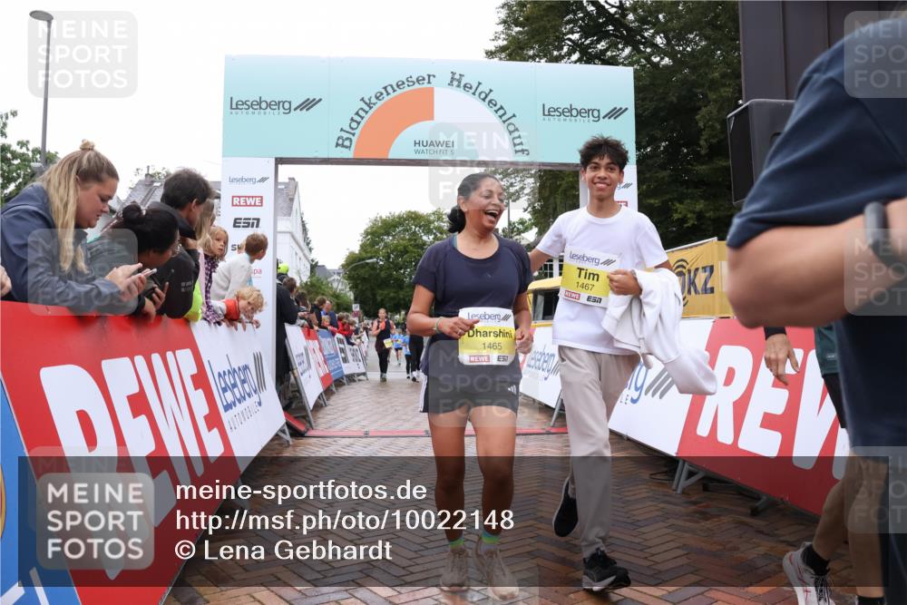 30.08.2026 - Blankeneser Heldenlauf Lena Gebhardt http://msf.ph/oto/10022148 30.08.2026 09:54:47 Ziel 1122, 1223, 1463, 1464, 1465, 1466, 1467, 1649, 1687 meine-sportfotos.de