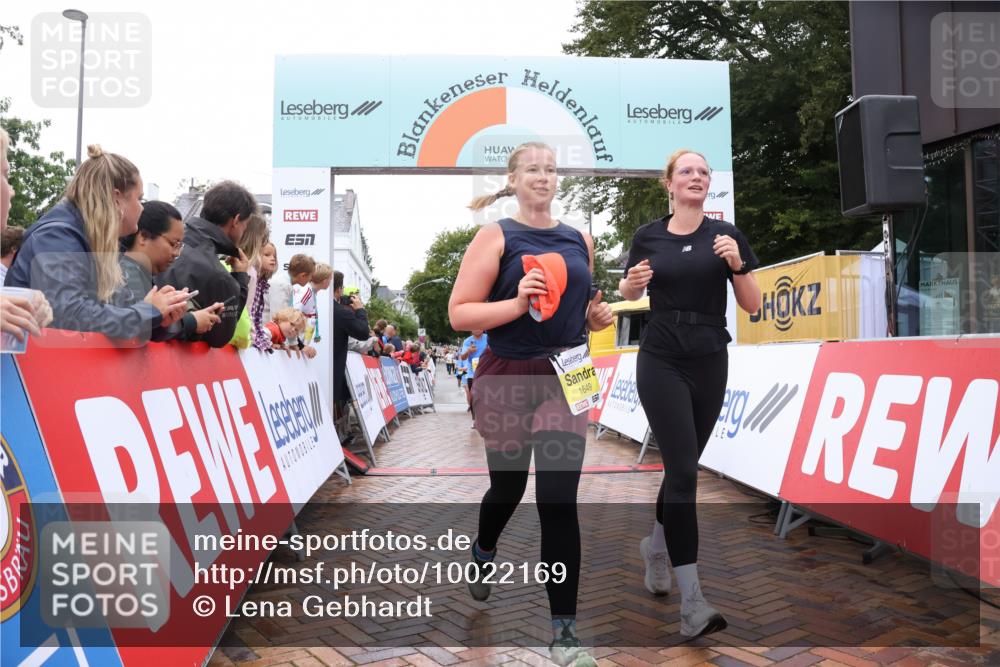 30.08.2026 - Blankeneser Heldenlauf Lena Gebhardt http://msf.ph/oto/10022169 30.08.2026 09:54:52 Ziel 1122, 1223, 1464, 1465, 1466, 1467, 1477, 1622, 1649 meine-sportfotos.de