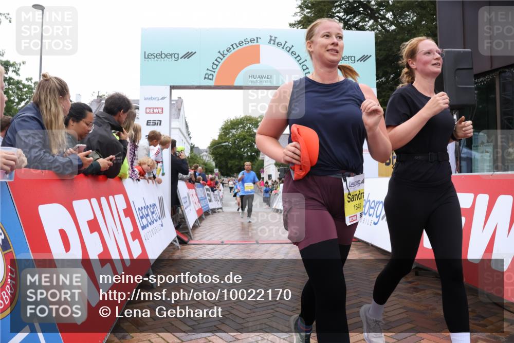 30.08.2026 - Blankeneser Heldenlauf Lena Gebhardt http://msf.ph/oto/10022170 30.08.2026 09:54:52 Ziel 1122, 1223, 1464, 1465, 1466, 1467, 1477, 1622, 1649 meine-sportfotos.de
