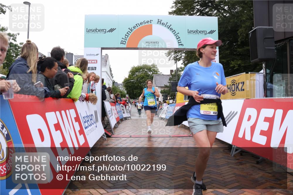 30.08.2026 - Blankeneser Heldenlauf Lena Gebhardt http://msf.ph/oto/10022199 30.08.2026 09:55:00 Ziel 1240, 1318, 1477, 1622 meine-sportfotos.de