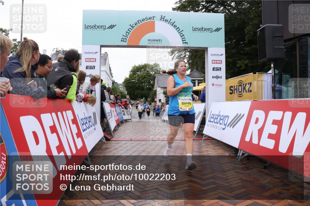 30.08.2026 - Blankeneser Heldenlauf Lena Gebhardt http://msf.ph/oto/10022203 30.08.2026 09:55:01 Ziel 1240, 1318, 1477, 1622 meine-sportfotos.de