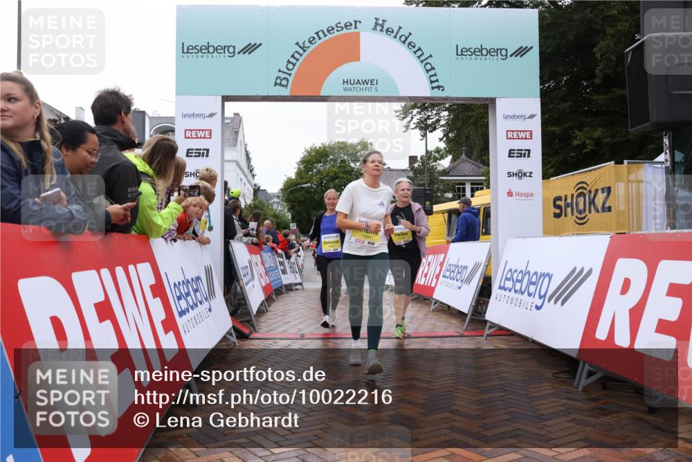 30.08.2026 - Blankeneser Heldenlauf Lena Gebhardt http://msf.ph/oto/10022216 30.08.2026 09:55:08 Ziel 1067, 1068, 1069, 1135, 1222, 1364, 1391 meine-sportfotos.de