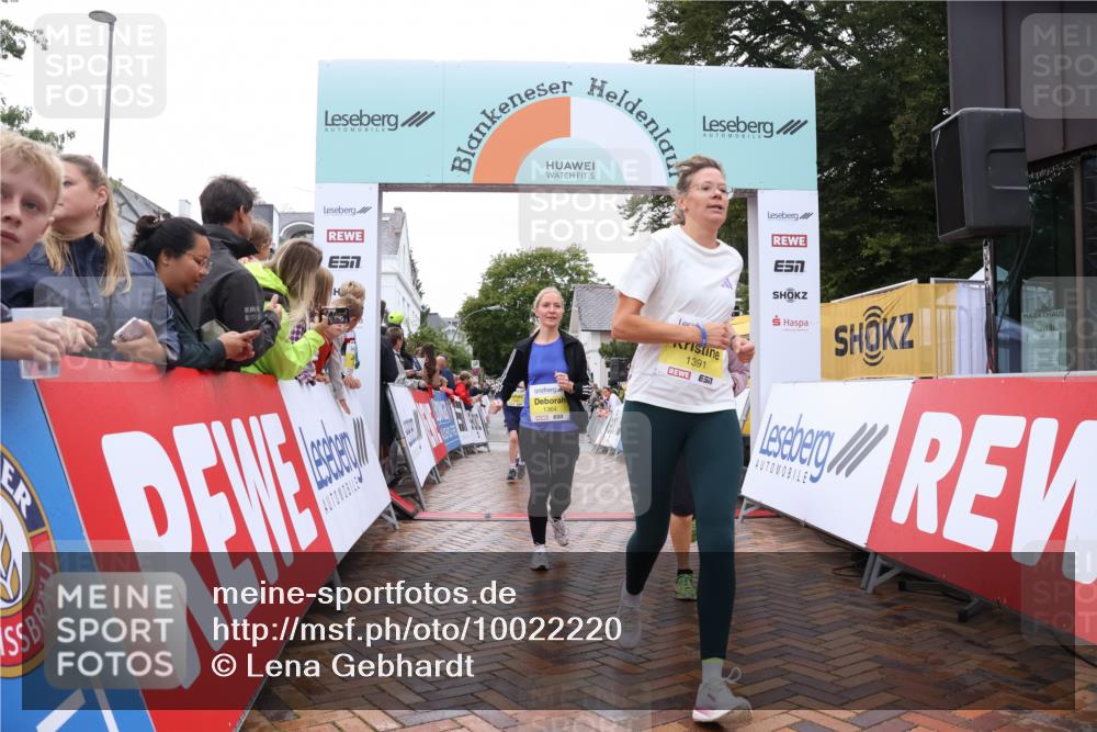 30.08.2026 - Blankeneser Heldenlauf Lena Gebhardt http://msf.ph/oto/10022220 30.08.2026 09:55:08 Ziel 1067, 1068, 1069, 1135, 1222, 1364, 1391 meine-sportfotos.de