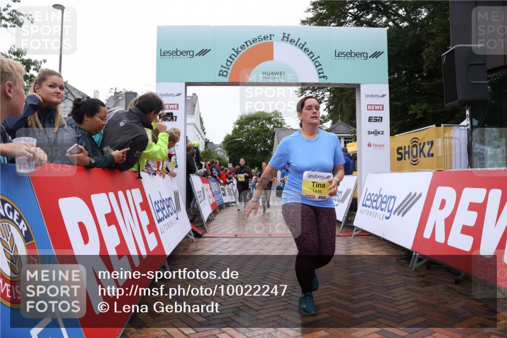 30.08.2026 - Blankeneser Heldenlauf Lena Gebhardt http://msf.ph/oto/10022247 30.08.2026 09:55:15 Ziel 1067, 1068, 1069, 1072, 1135, 1222, 1339, 1364, 1424, 1446 meine-sportfotos.de