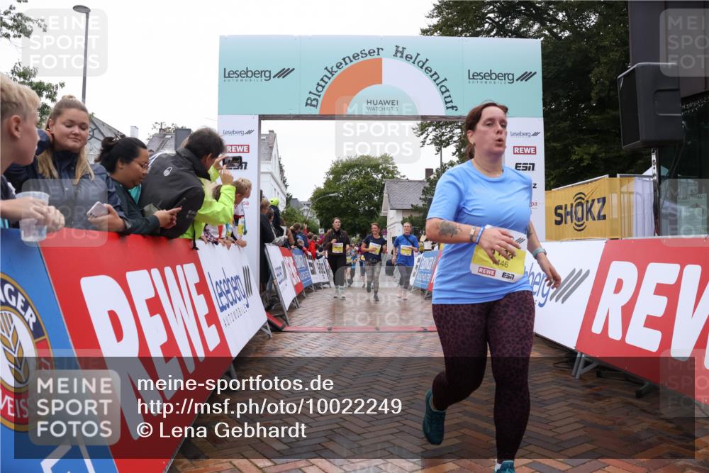 30.08.2026 - Blankeneser Heldenlauf Lena Gebhardt http://msf.ph/oto/10022249 30.08.2026 09:55:16 Ziel 1067, 1068, 1069, 1072, 1157, 1222, 1339, 1424, 1446, 1472 meine-sportfotos.de