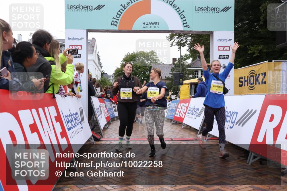 30.08.2026 - Blankeneser Heldenlauf Lena Gebhardt http://msf.ph/oto/10022258 30.08.2026 09:55:18 Ziel 1067, 1069, 1072, 1157, 1222, 1290, 1339, 1352, 1424, 1446, 1472, 1712 meine-sportfotos.de