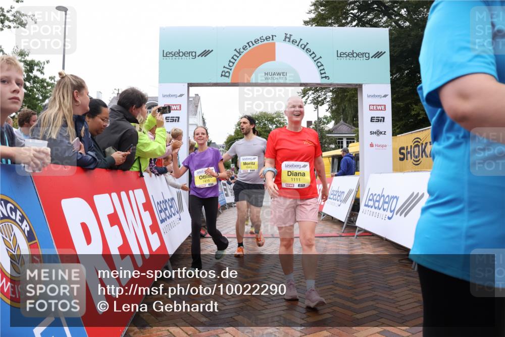 30.08.2026 - Blankeneser Heldenlauf Lena Gebhardt http://msf.ph/oto/10022290 30.08.2026 09:55:26 Ziel 1111, 1157, 1290, 1343, 1352, 1415, 1472, 1482, 1543, 1712 meine-sportfotos.de