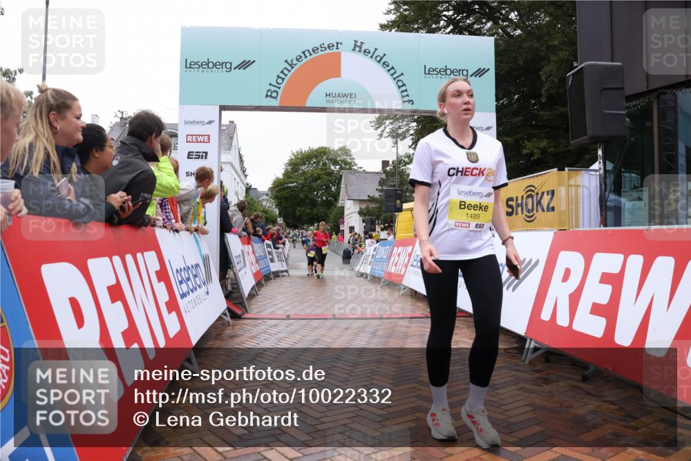 30.08.2026 - Blankeneser Heldenlauf Lena Gebhardt http://msf.ph/oto/10022332 30.08.2026 09:55:41 Ziel 1043, 1399, 1489, 1761 meine-sportfotos.de