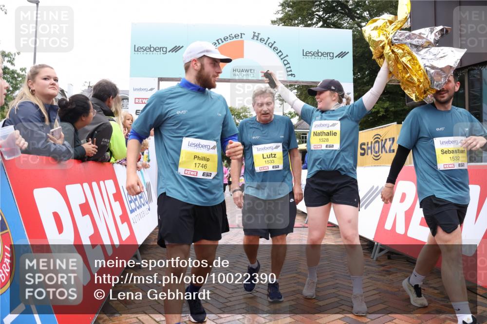 30.08.2026 - Blankeneser Heldenlauf Lena Gebhardt http://msf.ph/oto/10022390 30.08.2026 09:55:58 Ziel 1077, 1528, 1532, 1533, 1628, 1642, 1654, 1655, 1746 meine-sportfotos.de