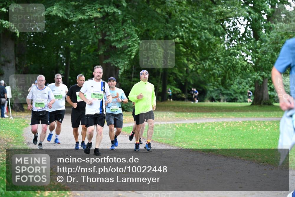 30.08.2026 - Blankeneser Heldenlauf Dr. Thomas Lammeyer http://msf.ph/oto/10022448 30.08.2026 10:15:03 Laufen 5817, 5802 meine-sportfotos.de