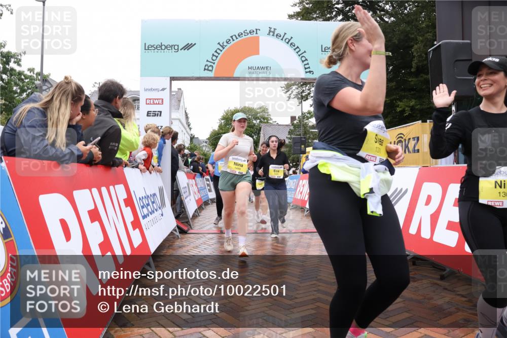 30.08.2026 - Blankeneser Heldenlauf Lena Gebhardt http://msf.ph/oto/10022501 30.08.2026 09:56:37 Ziel 1011, 1029, 1078, 1178, 1235, 1272, 1309, 1345, 1378, 1389, 1448 meine-sportfotos.de