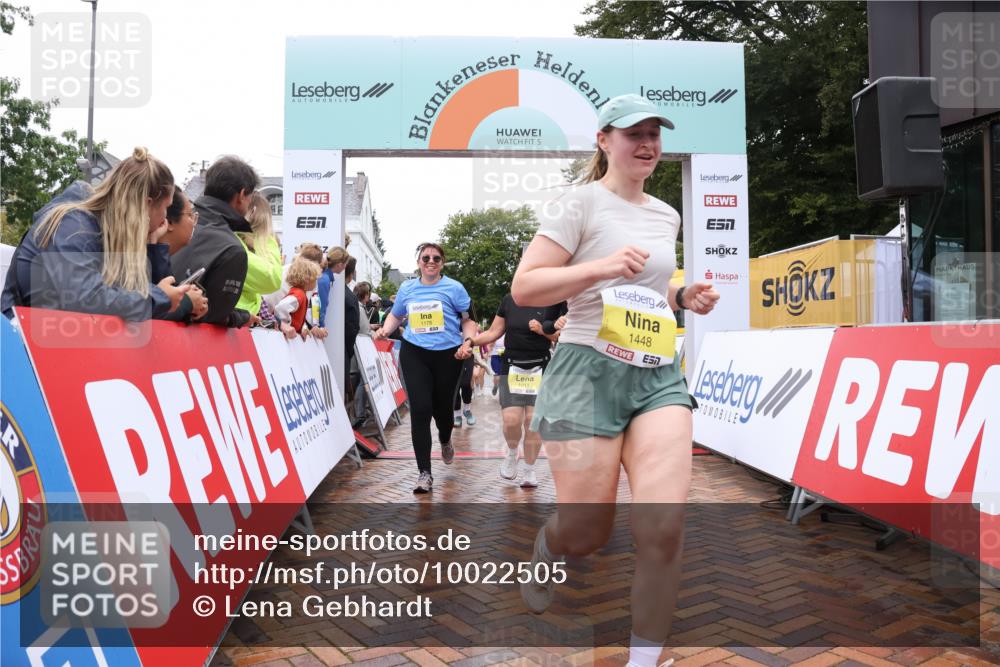 30.08.2026 - Blankeneser Heldenlauf Lena Gebhardt http://msf.ph/oto/10022505 30.08.2026 09:56:38 Ziel 1011, 1029, 1078, 1178, 1235, 1272, 1309, 1378, 1389, 1448 meine-sportfotos.de