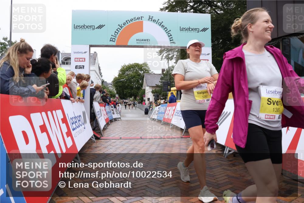 30.08.2026 - Blankeneser Heldenlauf Lena Gebhardt http://msf.ph/oto/10022534 30.08.2026 09:56:45 Ziel 1011, 1078, 1178, 1235, 1272, 1282, 1389 meine-sportfotos.de