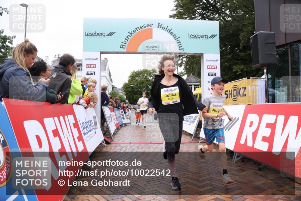 30.08.2026 - Blankeneser Heldenlauf Lena Gebhardt http://msf.ph/oto/10022542 30.08.2026 09:57:21 Ziel 1028, 1321, 1377, 1520 meine-sportfotos.de