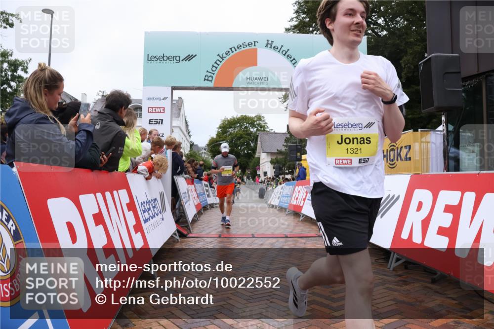 30.08.2026 - Blankeneser Heldenlauf Lena Gebhardt http://msf.ph/oto/10022552 30.08.2026 09:57:25 Ziel 1028, 1296, 1321, 1377, 1520 meine-sportfotos.de