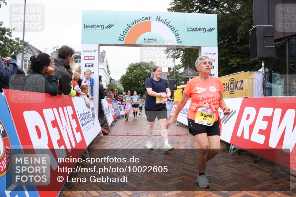 30.08.2026 - Blankeneser Heldenlauf Lena Gebhardt http://msf.ph/oto/10022605 30.08.2026 09:57:48 Ziel 1260, 1610, 1611, 1641, 1685 meine-sportfotos.de