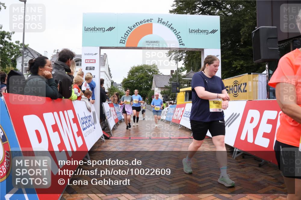 30.08.2026 - Blankeneser Heldenlauf Lena Gebhardt http://msf.ph/oto/10022609 30.08.2026 09:57:49 Ziel 1260, 1610, 1611, 1641, 1685 meine-sportfotos.de