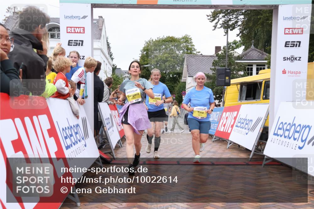 30.08.2026 - Blankeneser Heldenlauf Lena Gebhardt http://msf.ph/oto/10022614 30.08.2026 09:57:50 Ziel 1260, 1610, 1611, 1641, 1685 meine-sportfotos.de