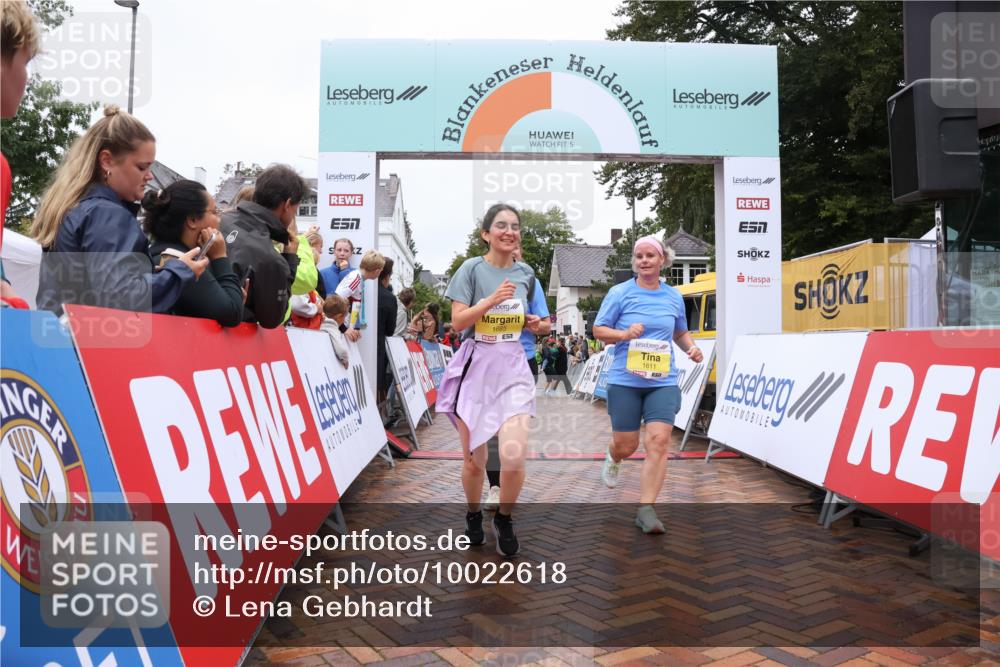 30.08.2026 - Blankeneser Heldenlauf Lena Gebhardt http://msf.ph/oto/10022618 30.08.2026 09:57:51 Ziel 1260, 1610, 1611, 1641, 1685 meine-sportfotos.de