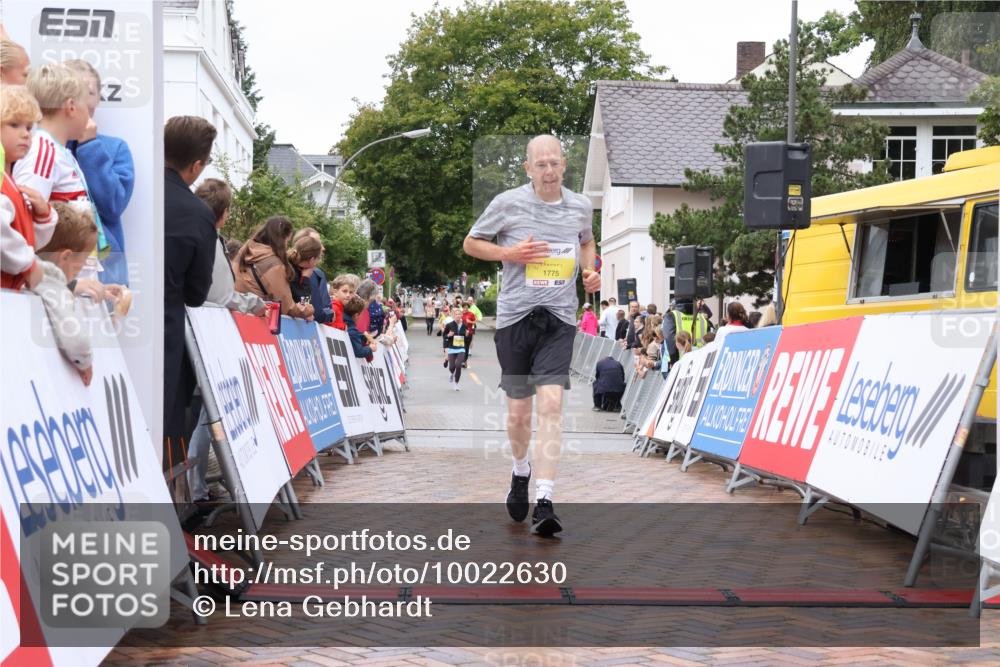 30.08.2026 - Blankeneser Heldenlauf Lena Gebhardt http://msf.ph/oto/10022630 30.08.2026 09:57:55 Ziel 1610, 1611, 1685, 1775 meine-sportfotos.de