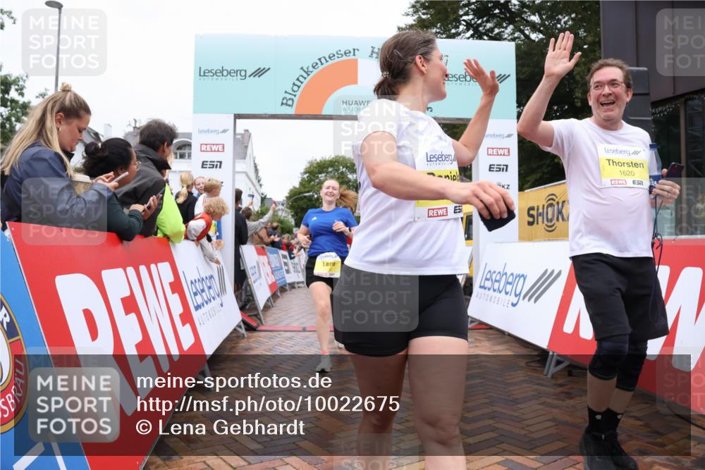 30.08.2026 - Blankeneser Heldenlauf Lena Gebhardt http://msf.ph/oto/10022675 30.08.2026 09:58:10 Ziel 1262, 1263, 1392, 1435, 1541, 1619, 1620, 1704 meine-sportfotos.de