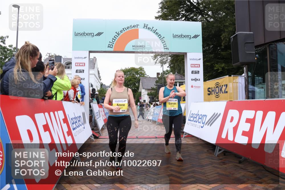 30.08.2026 - Blankeneser Heldenlauf Lena Gebhardt http://msf.ph/oto/10022697 30.08.2026 09:58:31 Ziel 1085, 1258, 1586, 1587 meine-sportfotos.de